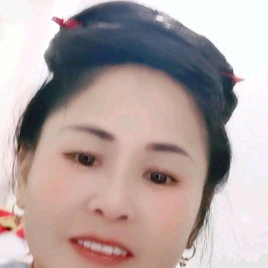 侗䆥姑娘