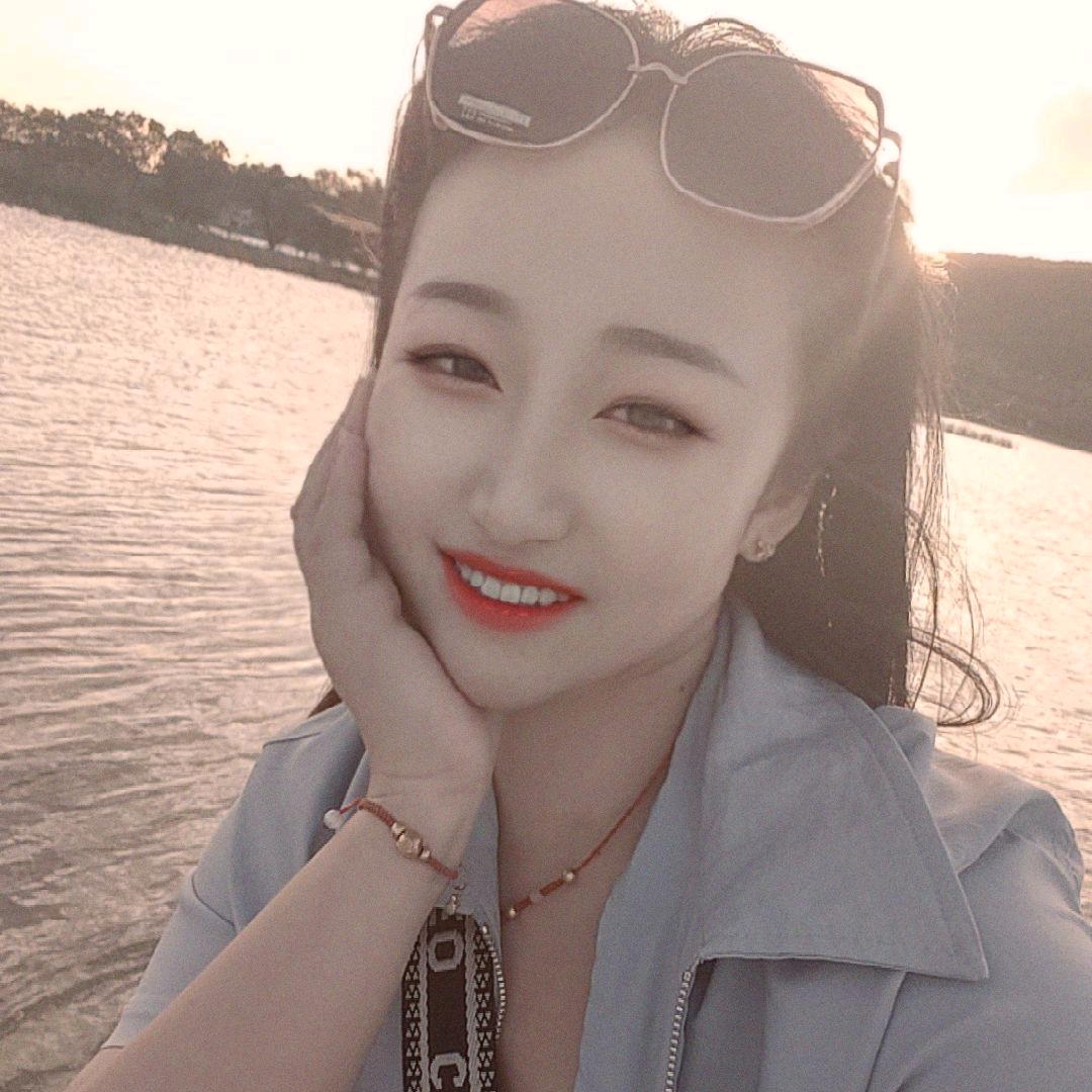 周周（川妹子）