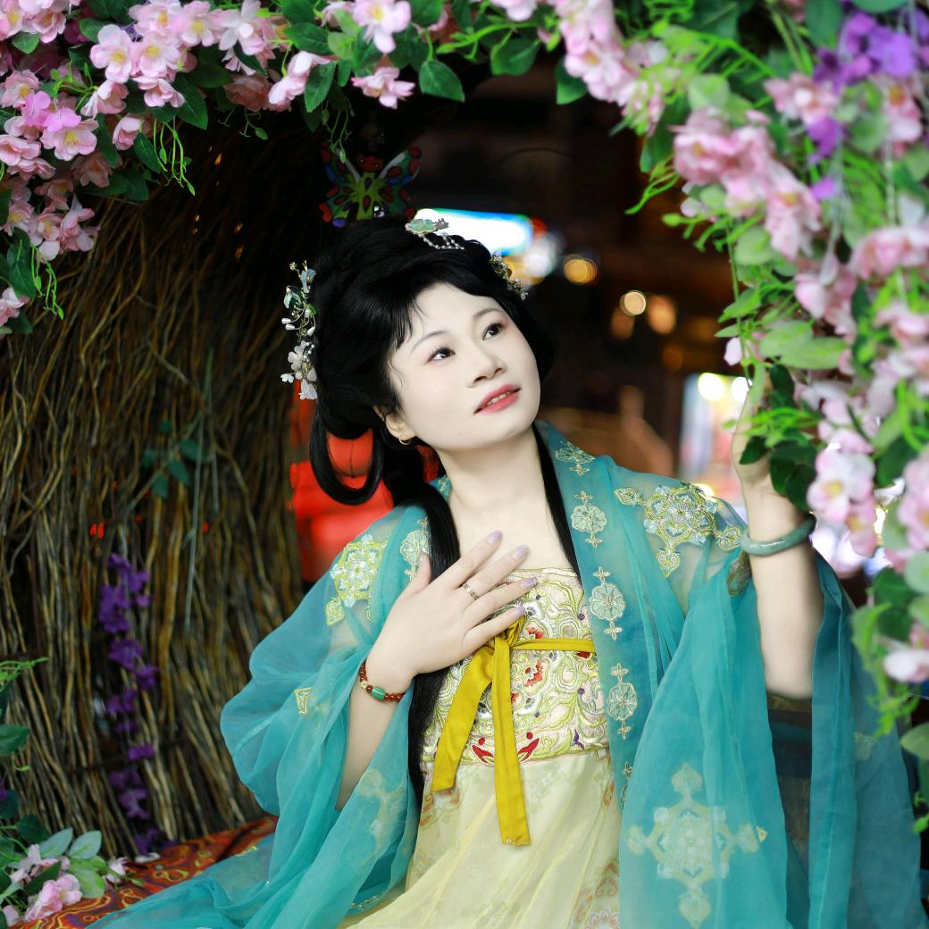 燕子💕 ❧⁵²⁰杜绝单身贾心饼干₅₂₀