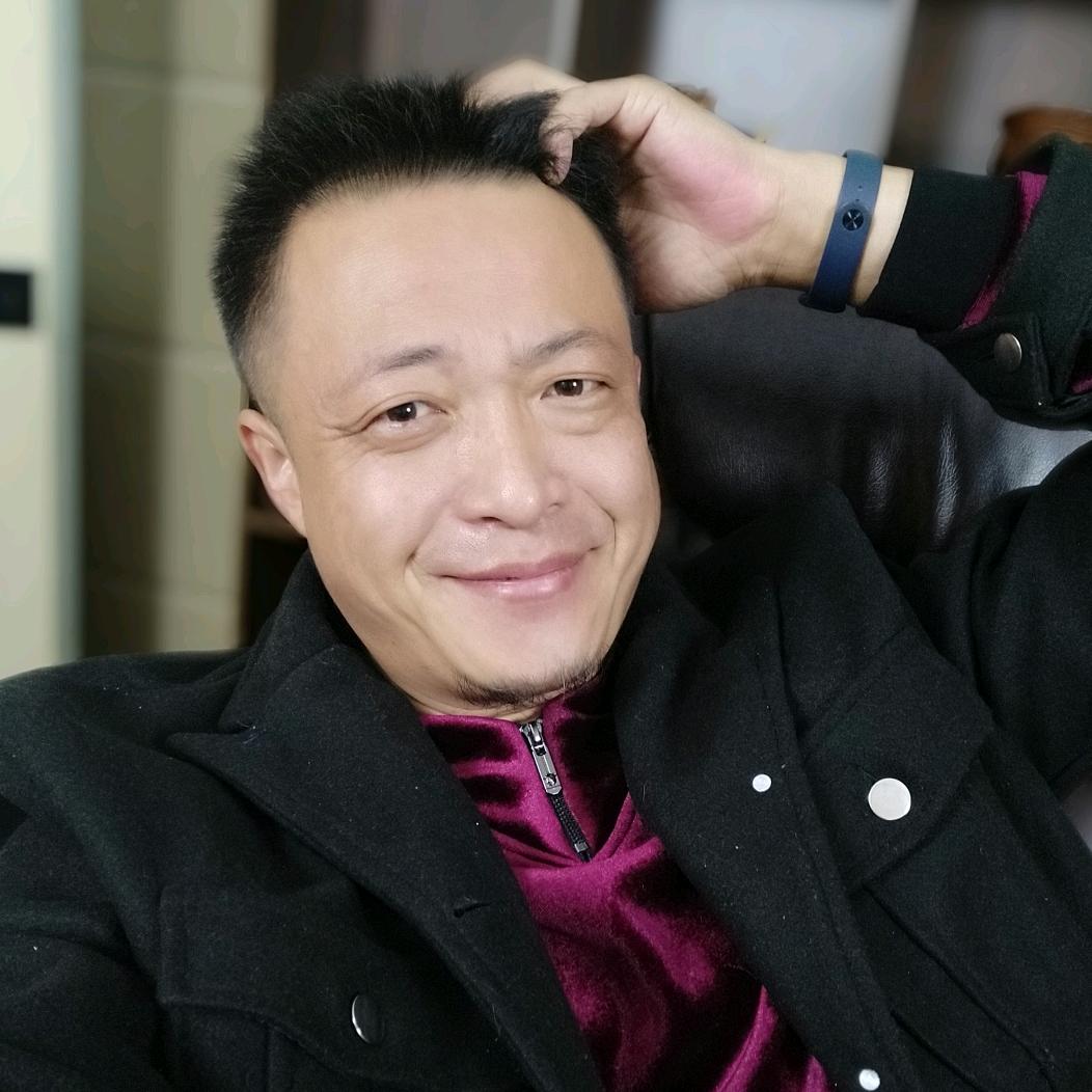 暖哥中年大叔八