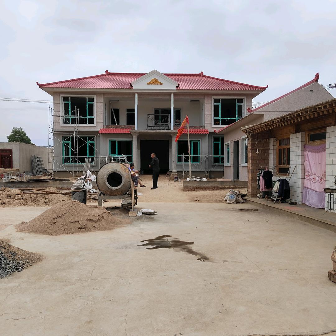 居宜然别墅屋顶造型