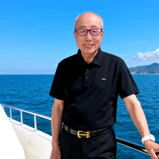 老来乐：三个《宝》的爷爷