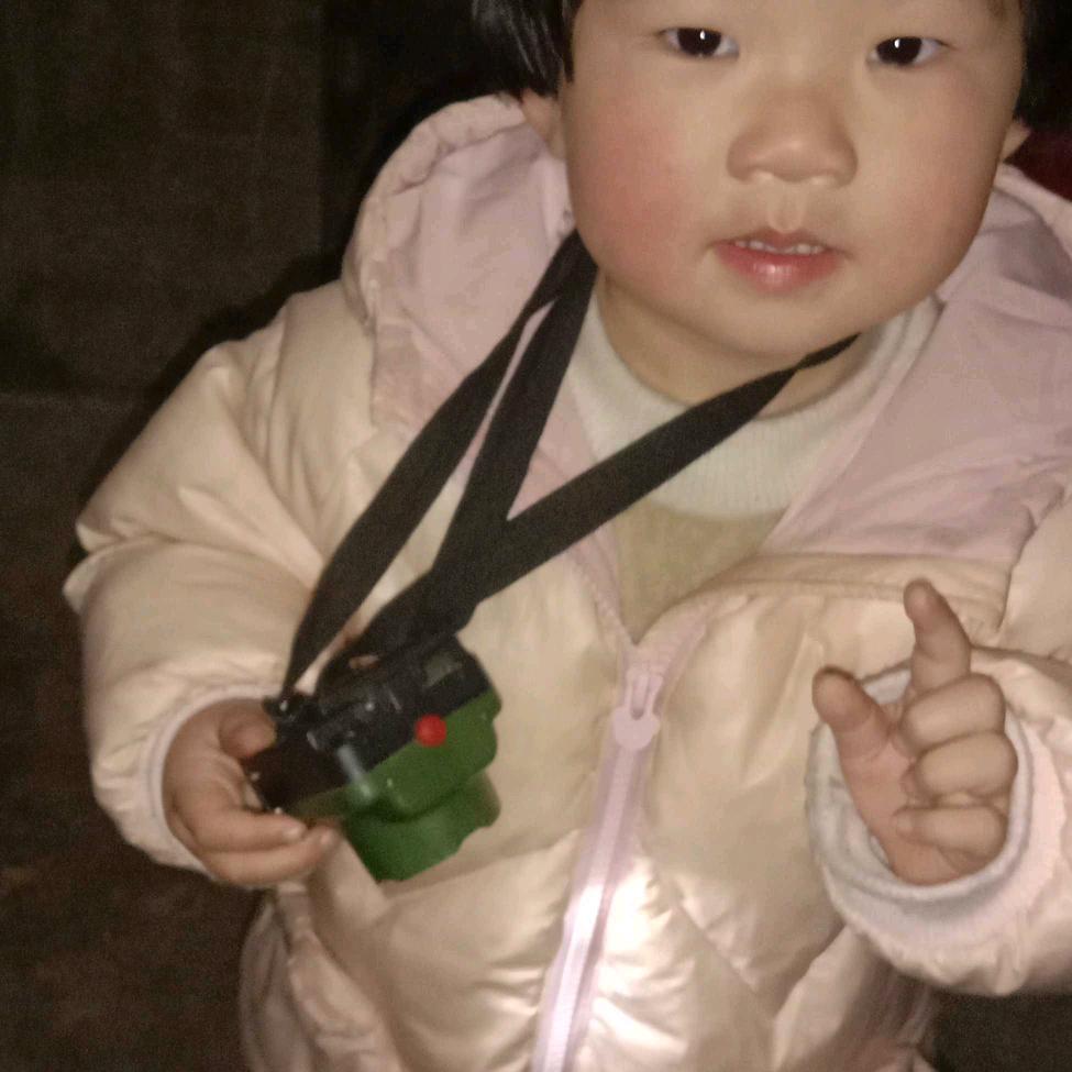 猕猴桃种植户。长坡王汉银