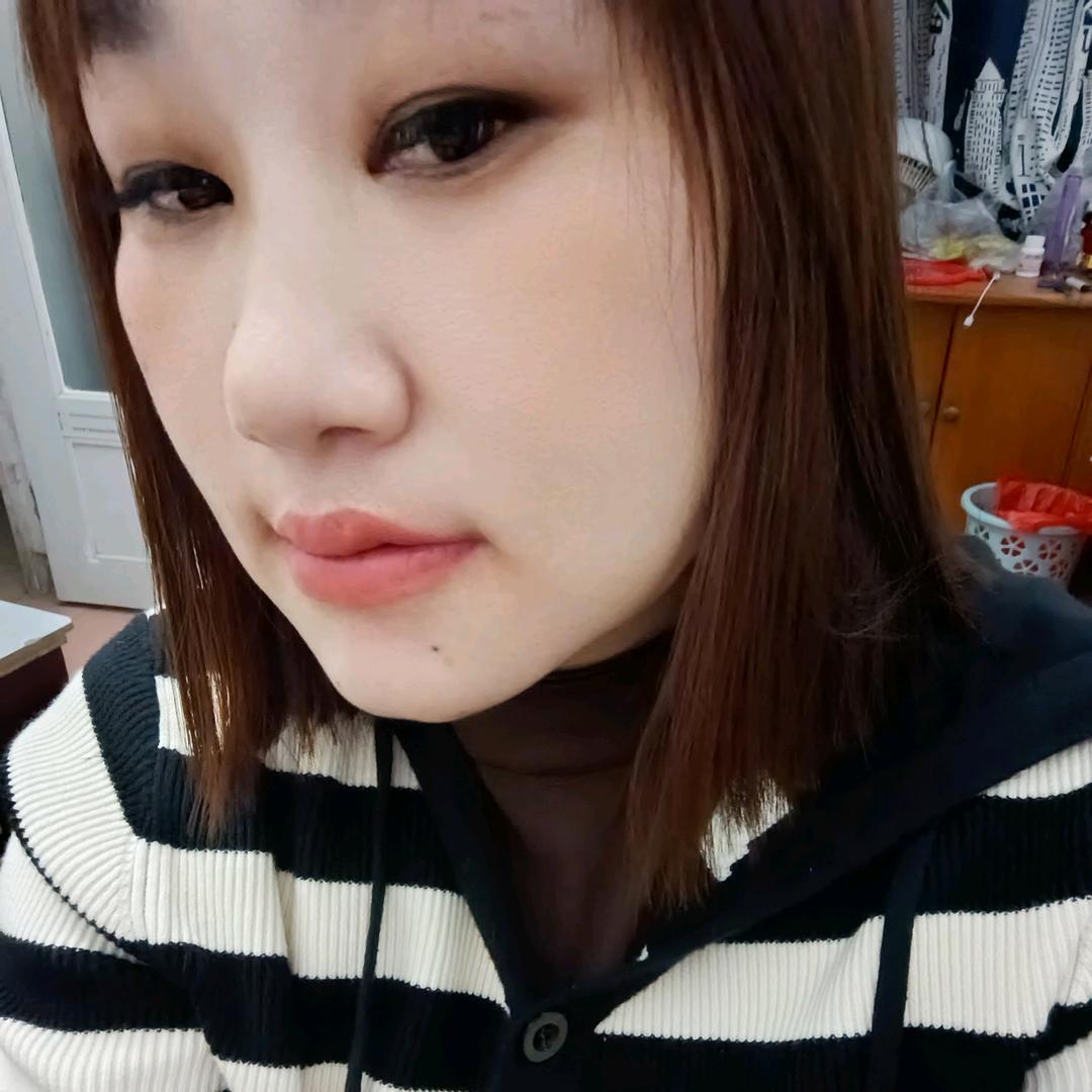 郁女士的护肤品