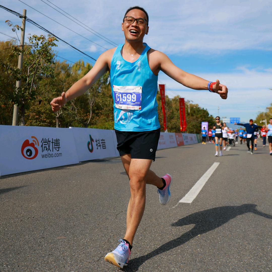 劉叁（跑友互）