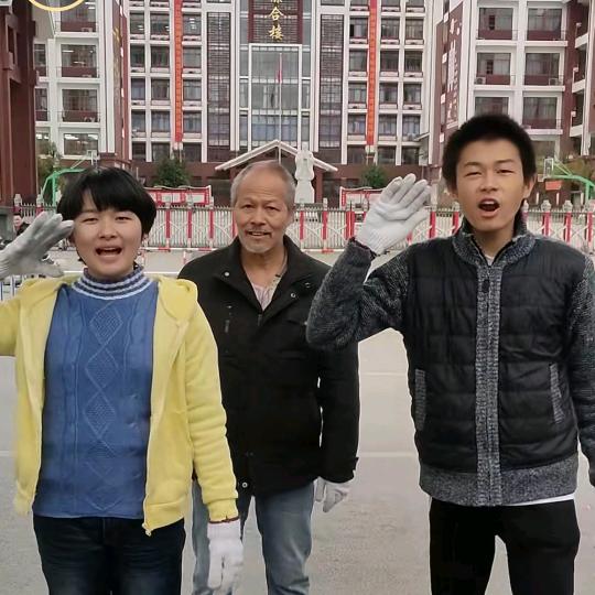百色千姿