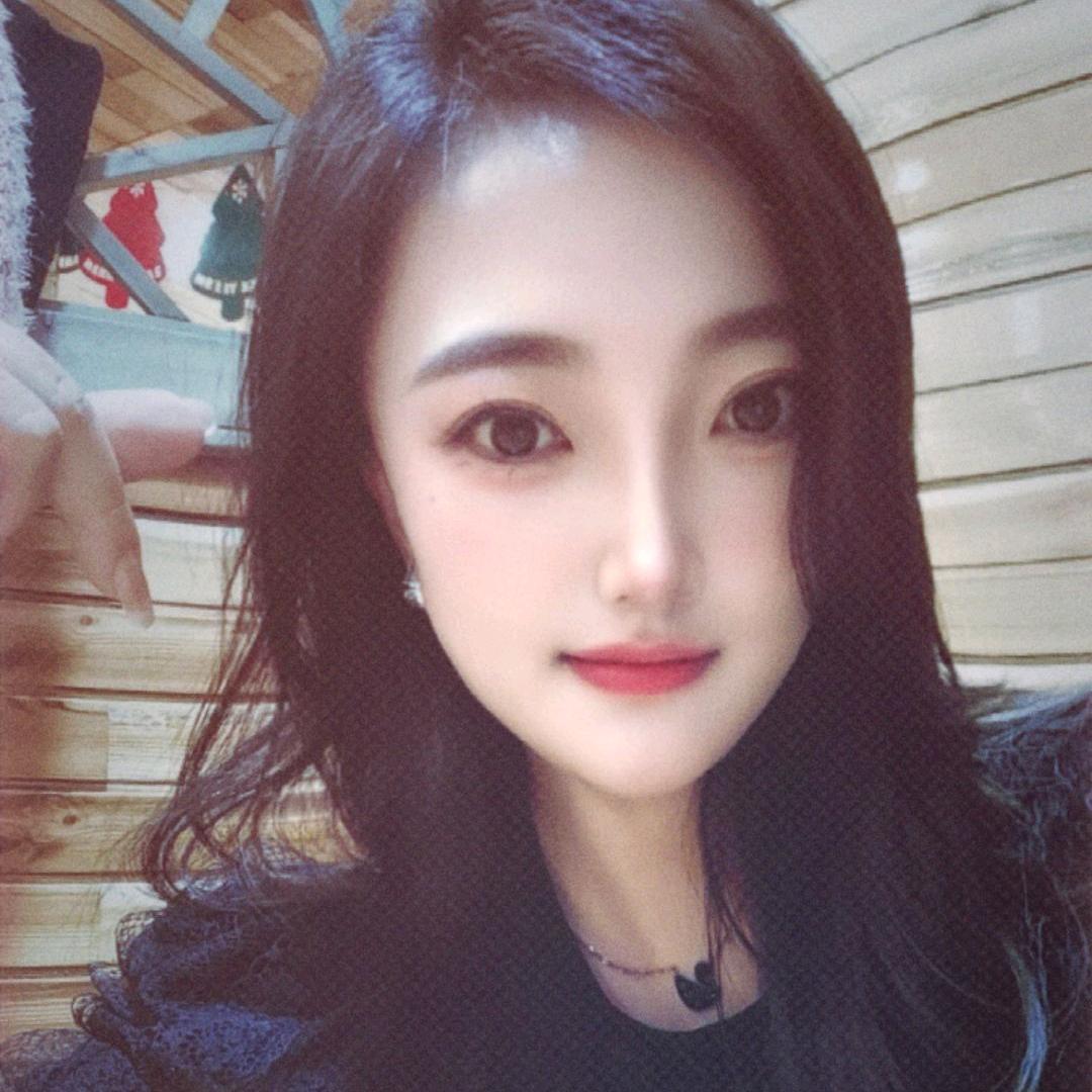 杨小姐  ̖́- ᐝ