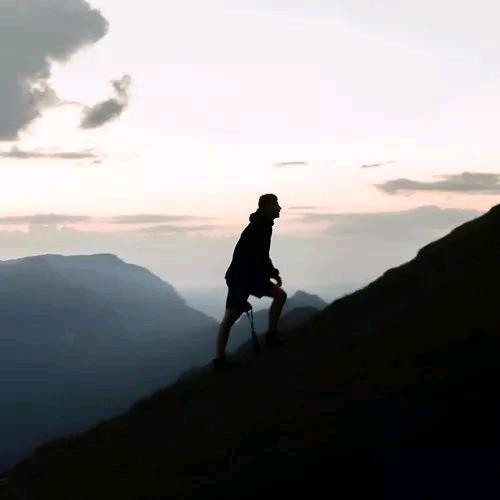 三更穷，五更富