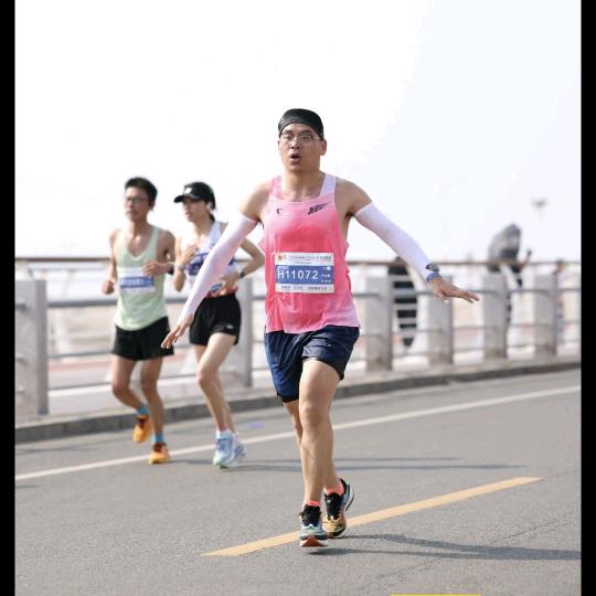 小鱼跑瘦了