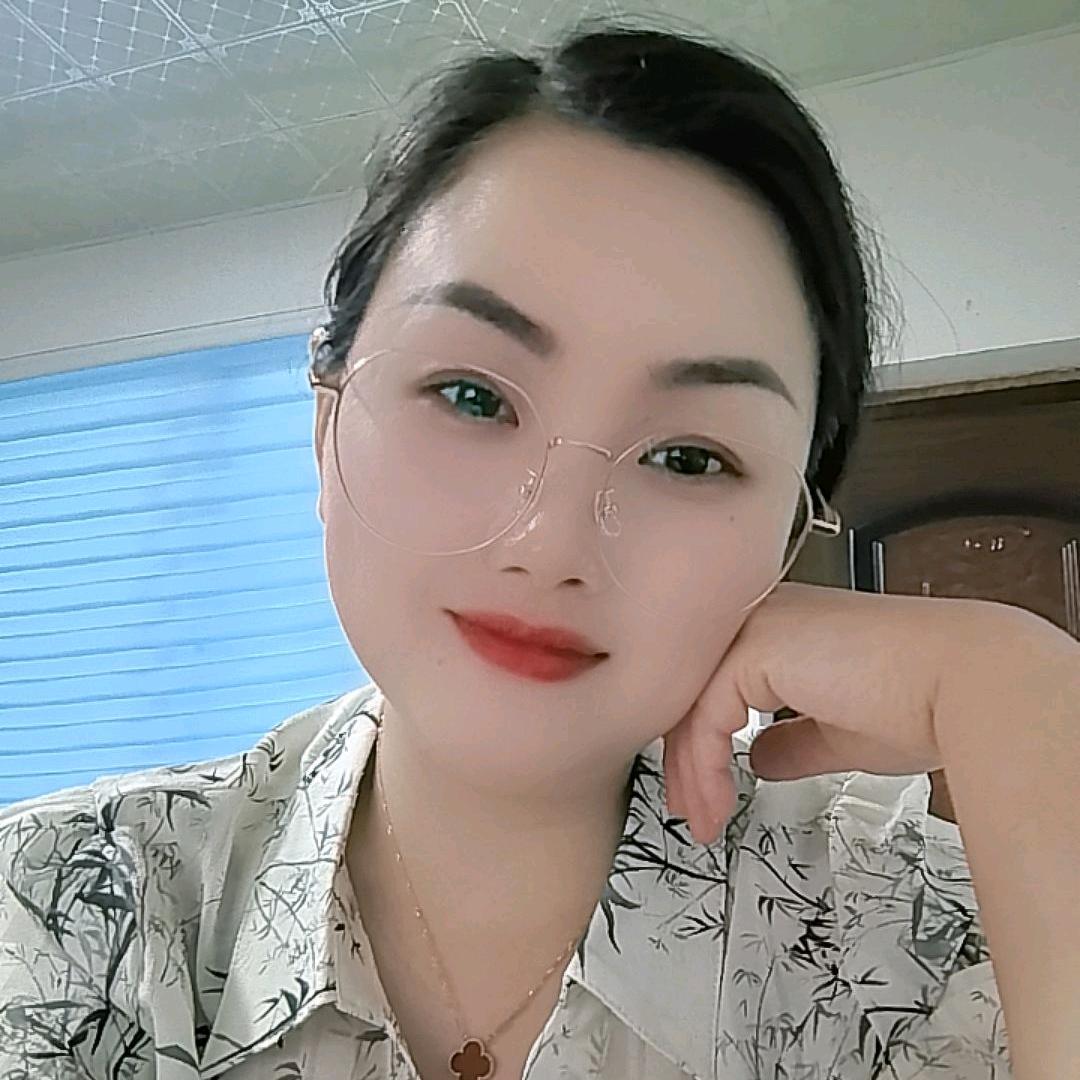 兰郁（爱跳舞👯）