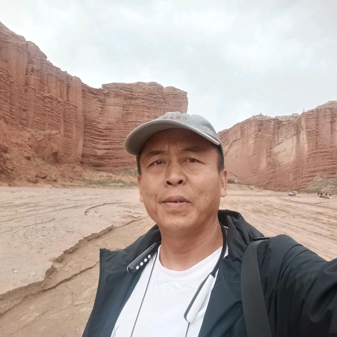 江哥游新疆