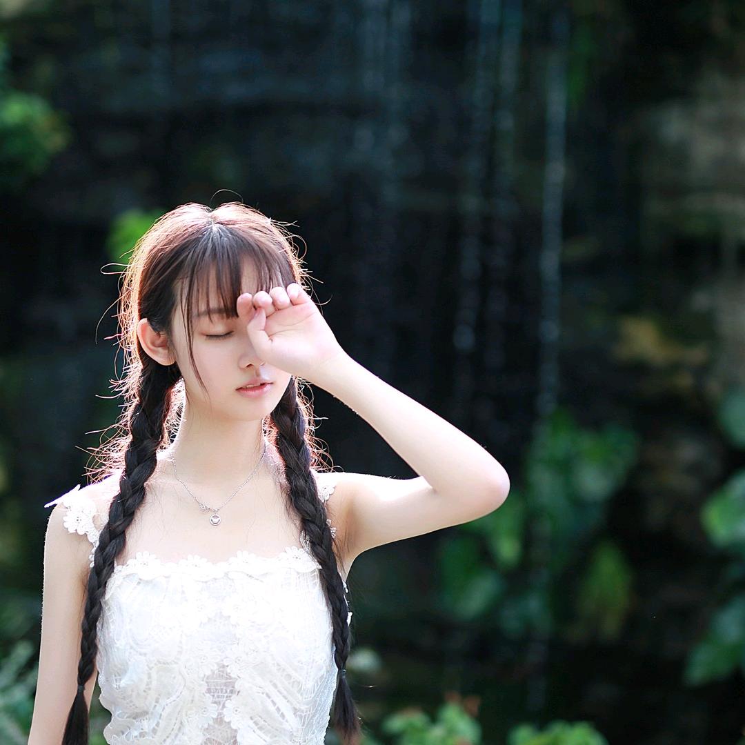 叫我Celine🍭🍼