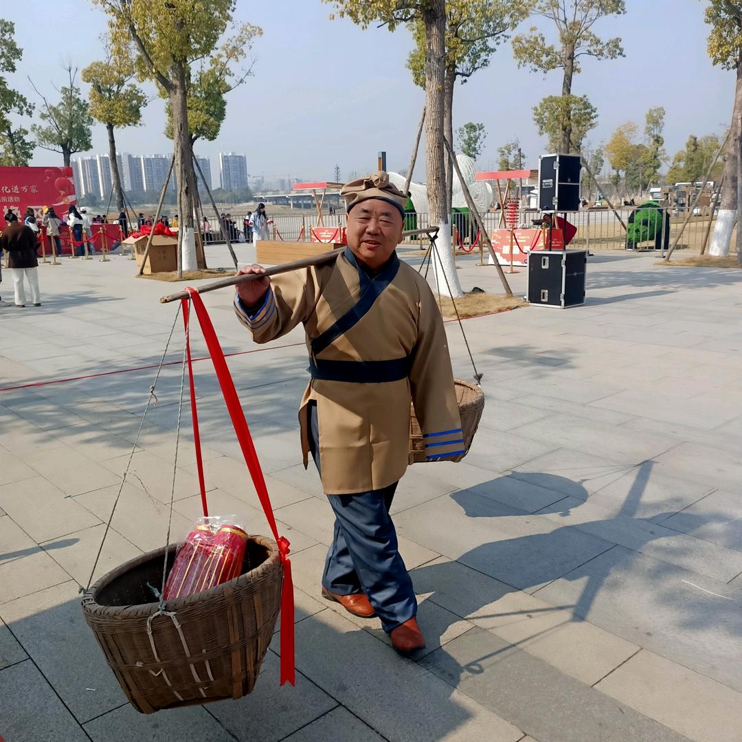 八角双榕群众大舞台