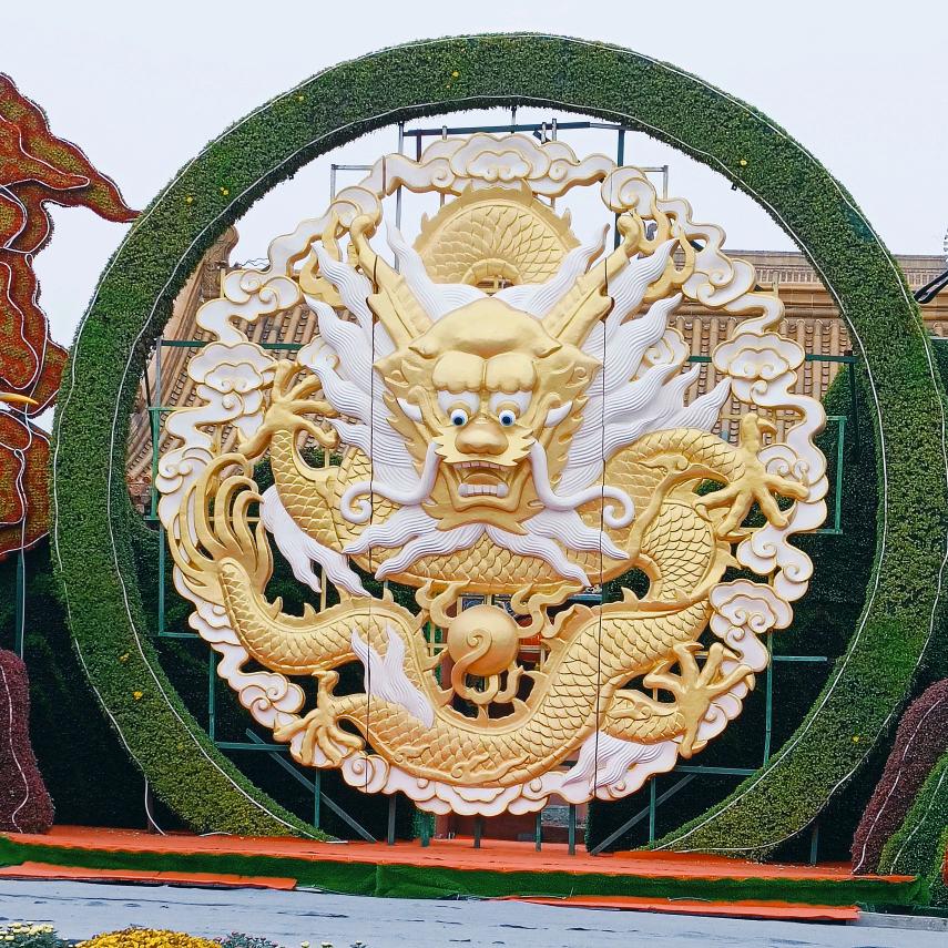 抬头西北望昆仑凹凸