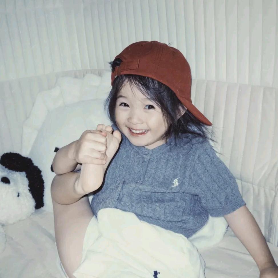 欸