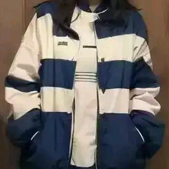 醉看雪落