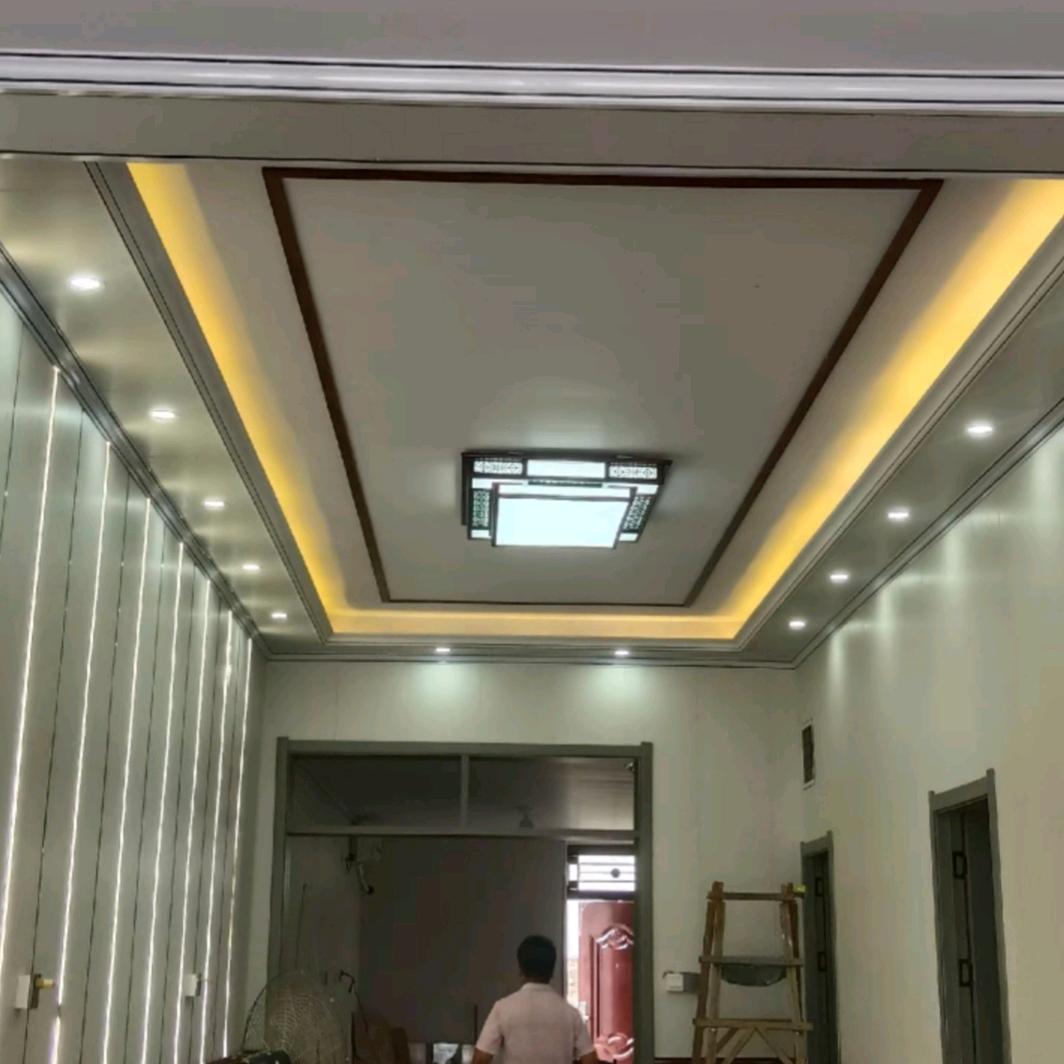 李铖