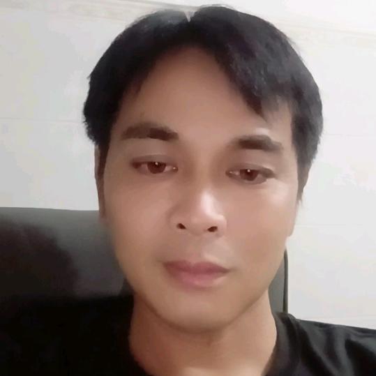 华