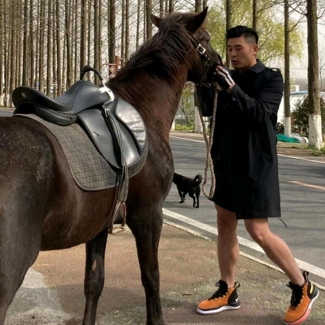 做个牛仔