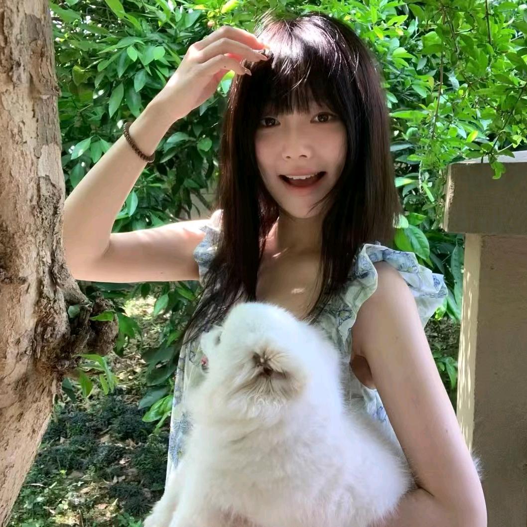 小情纉⑉꒦ິ^꒦ິ⑉