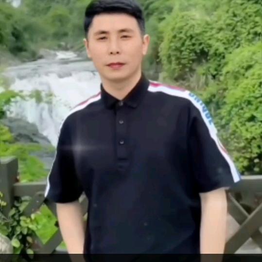 周哥