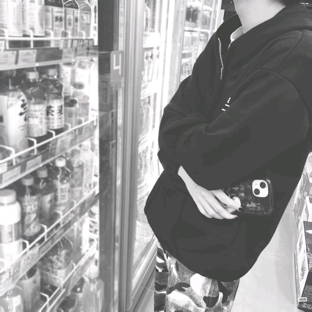 悲 天  悯人