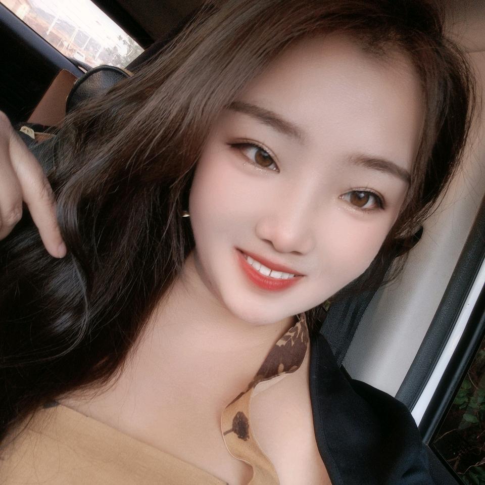 莫莫