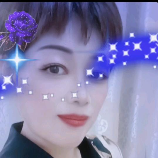 带刺❣️玫瑰🌹