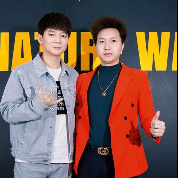 炉村万希望