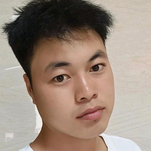 爱笑是老董的名片