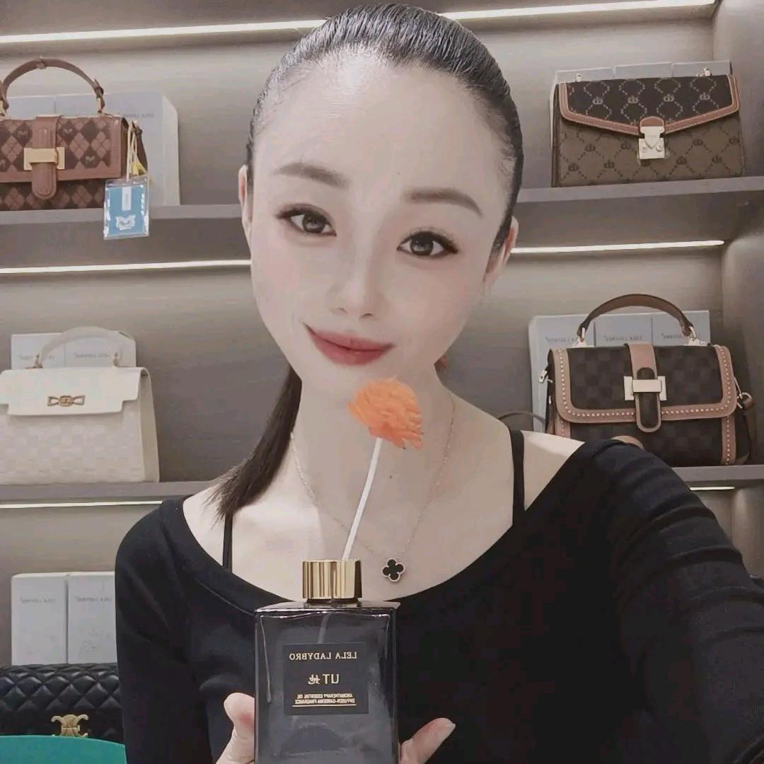 依橱女装