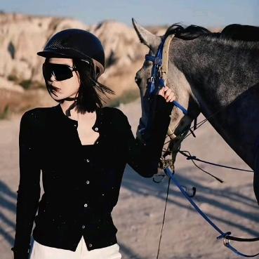 溶溶rongrong原创女装爆款号