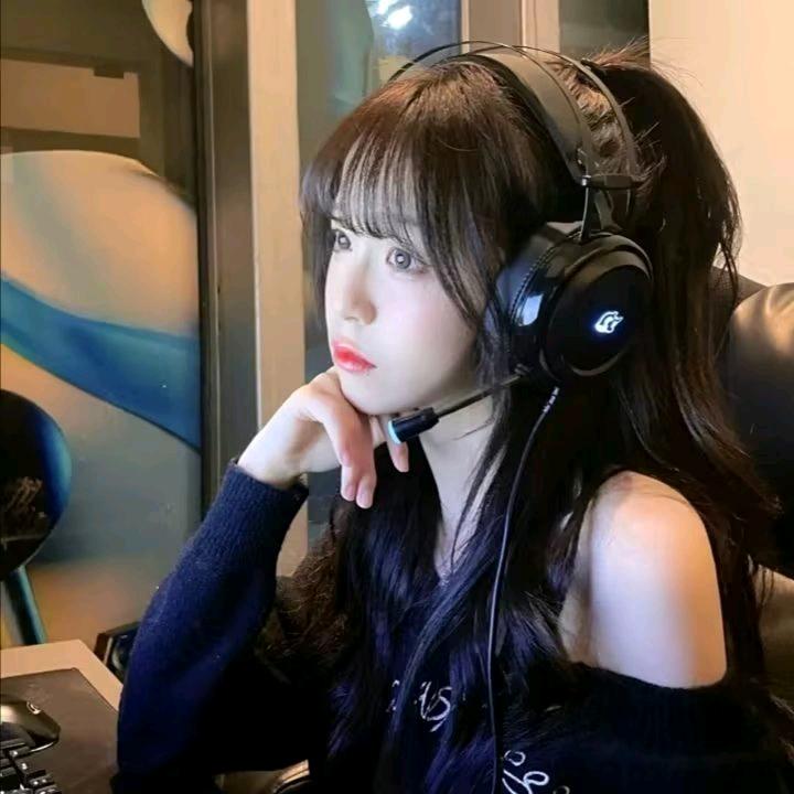 小鱼🐳快跑