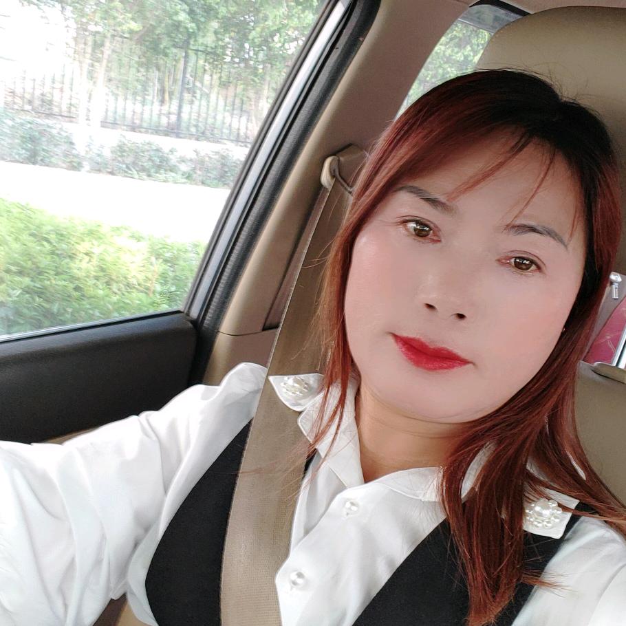 单身兰姐。我是一棵带刺的玫瑰只能赏不能碰