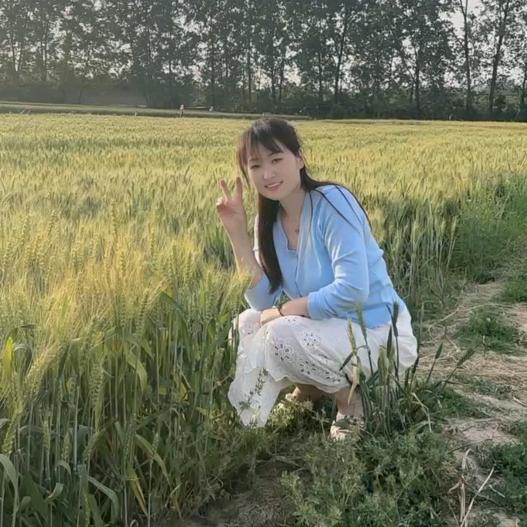 郑萍萍小姑(郑白侠)