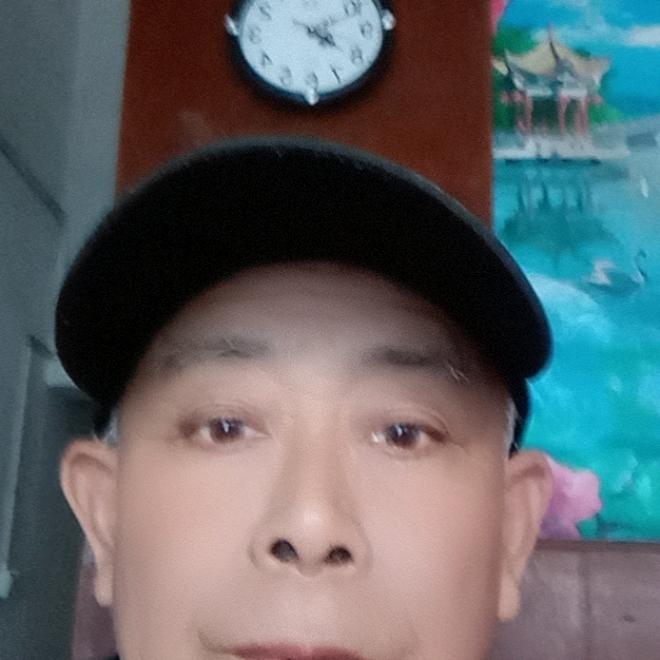 张政权，初中，江苏无锡市人，农民。