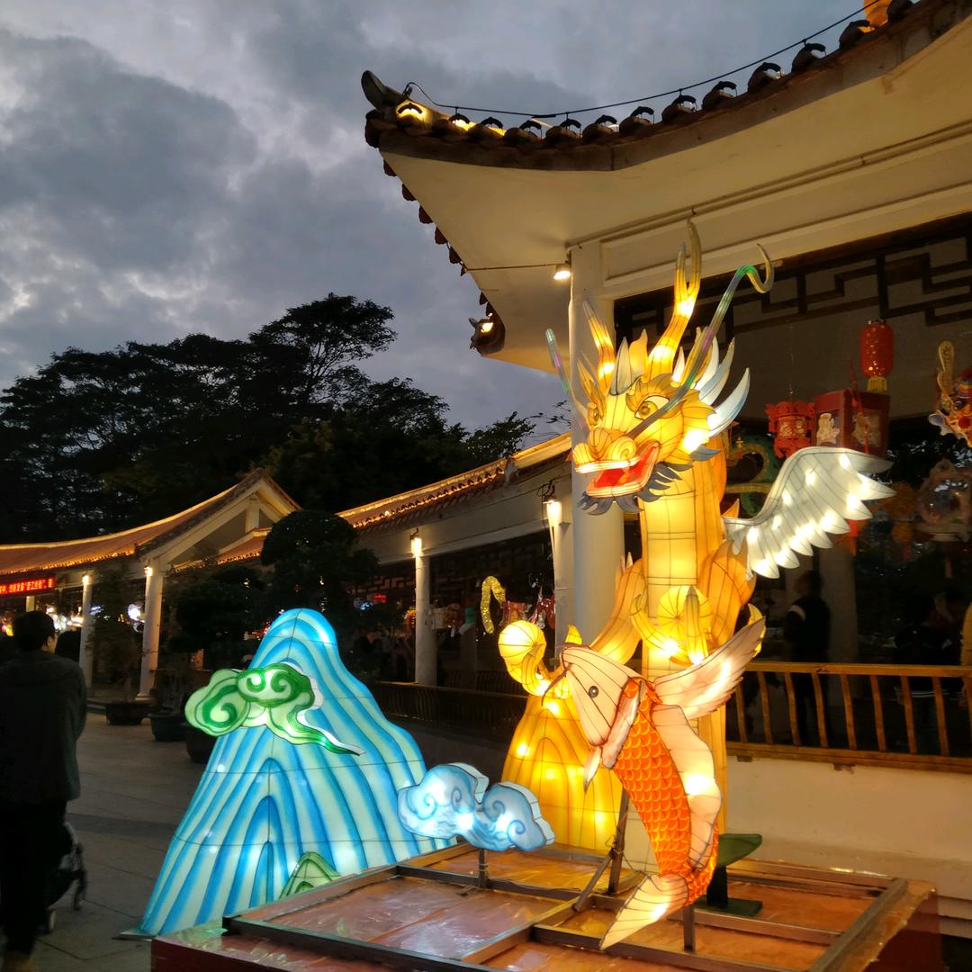 松子服饰  服装批发