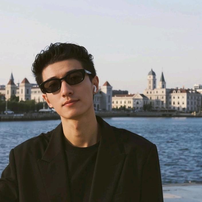 首初美发赵天宇