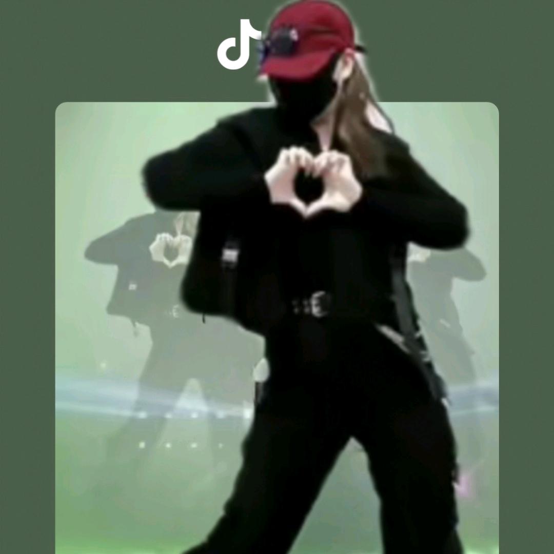 ᐆ何必♥在忆ᐋ