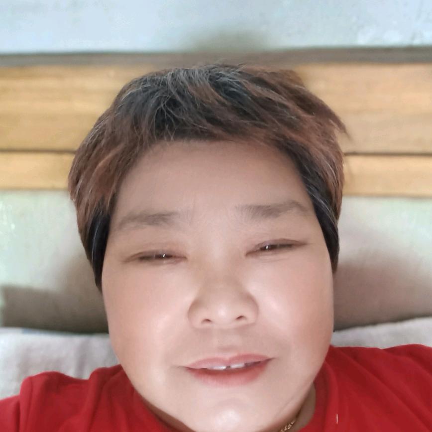 秦萍，晚上七点十分开播，唱歌🎤