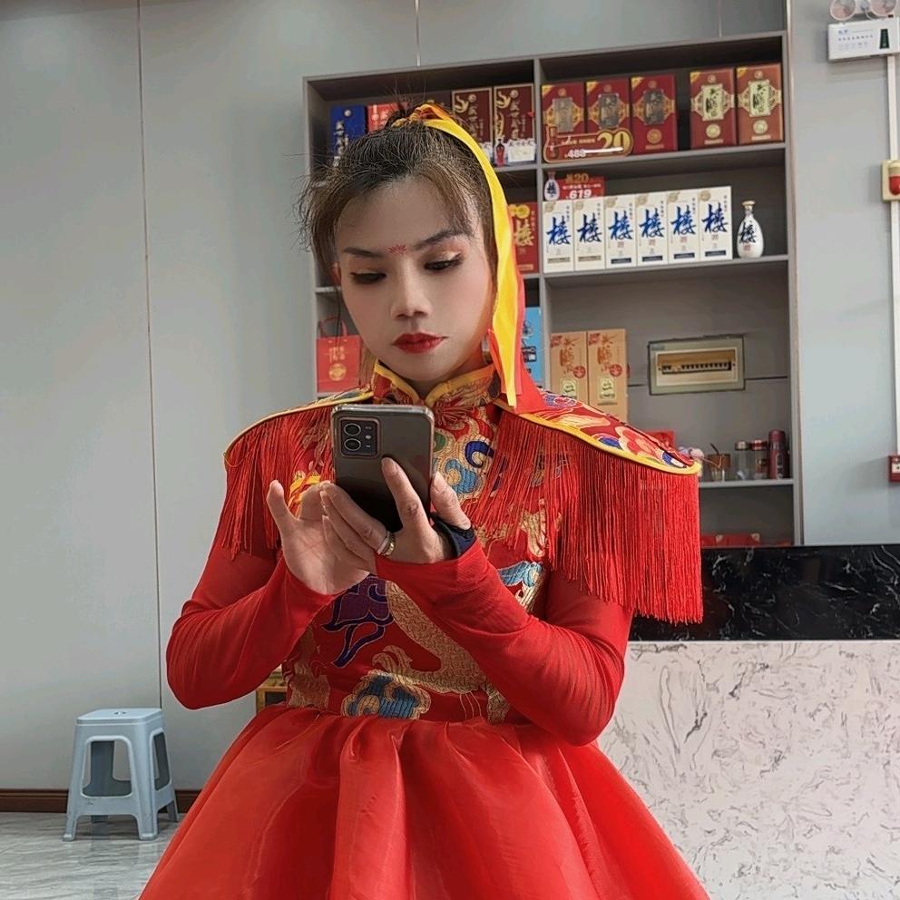 广水娜达莎曳舞鼓舞队（有需要的请私聊）