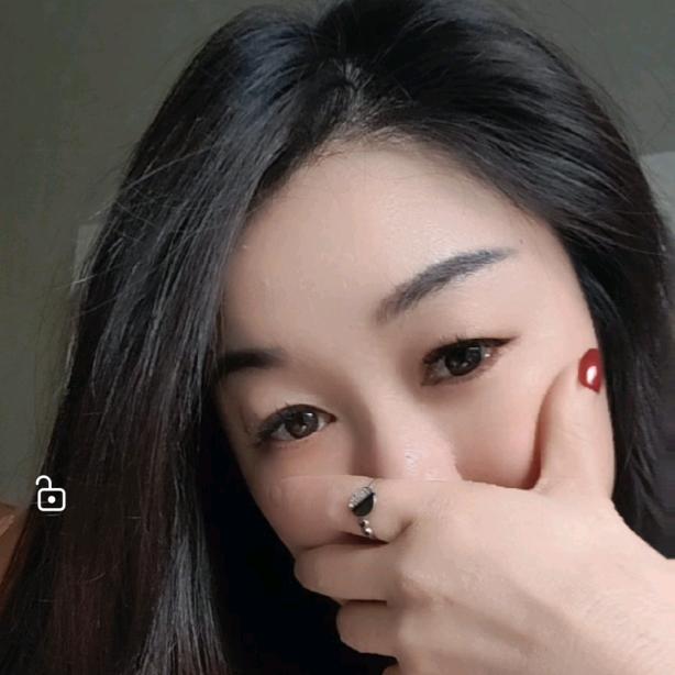 李芳