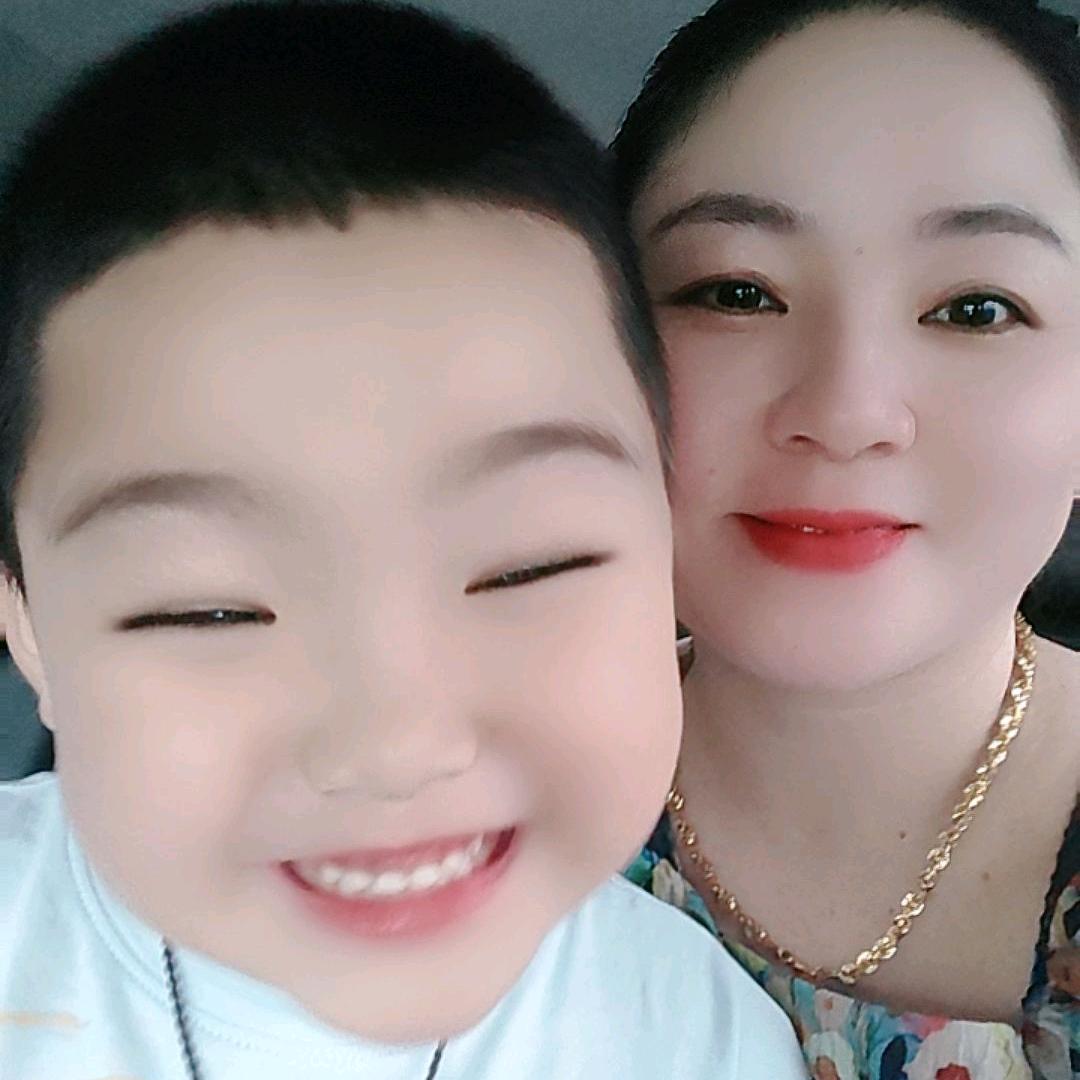 Hồng bán vàng 小红