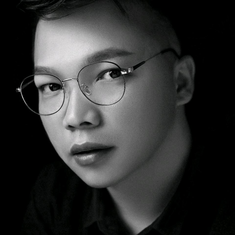 阿  辉