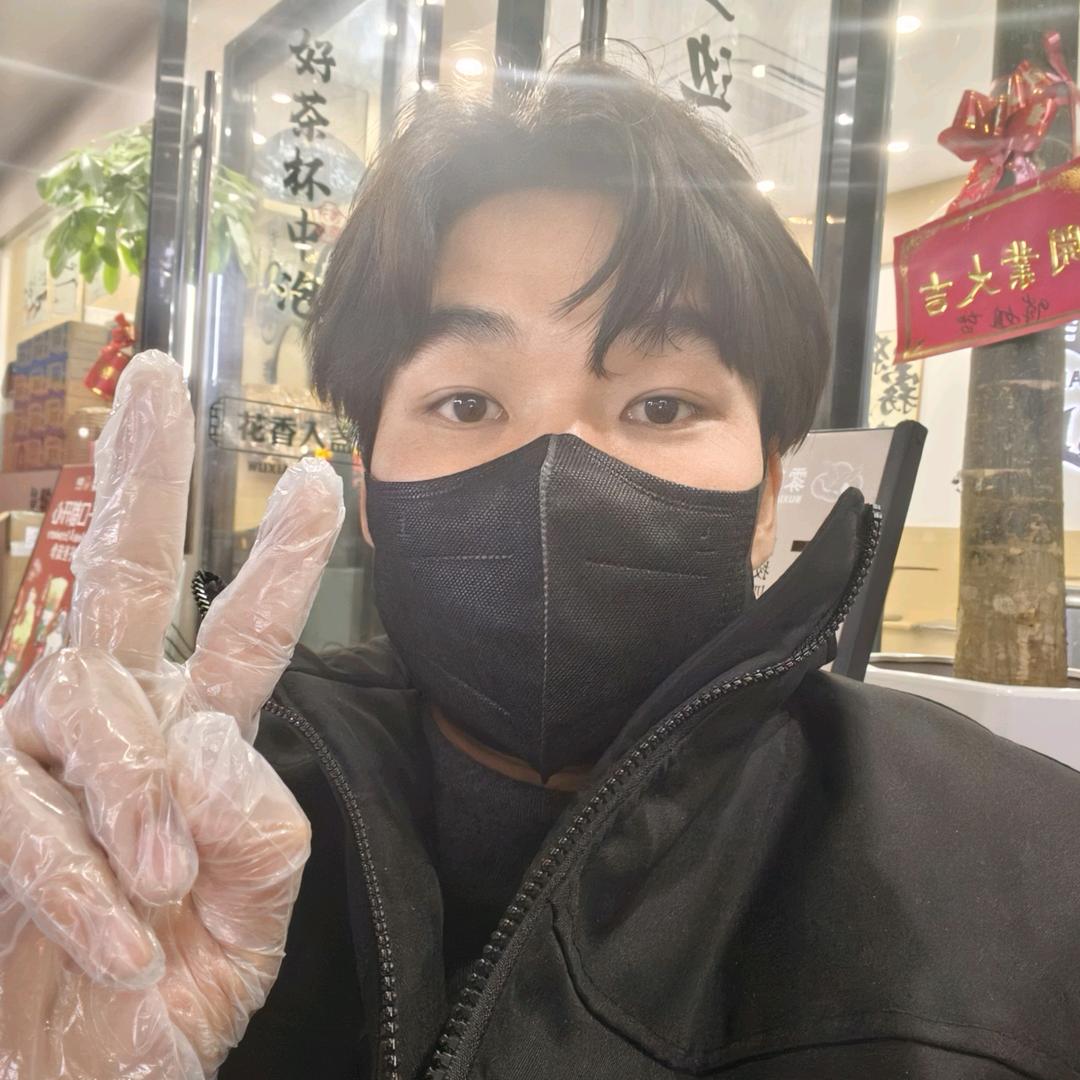 A爱笑的冷面王子
