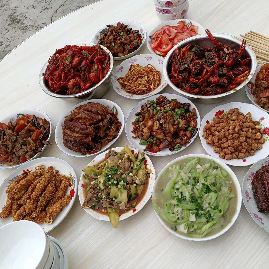 专业熏腊肉，香肠。