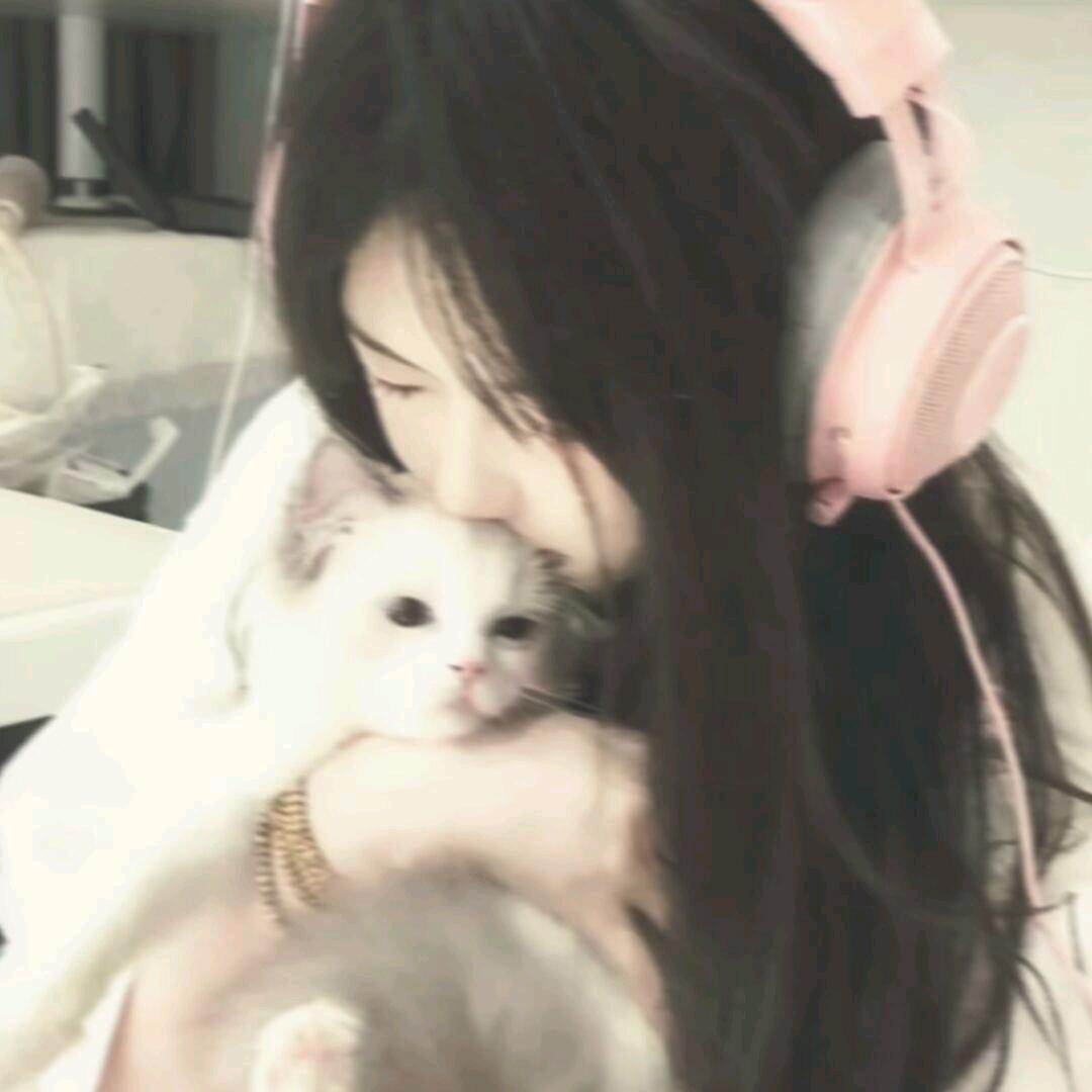 Kitty.)