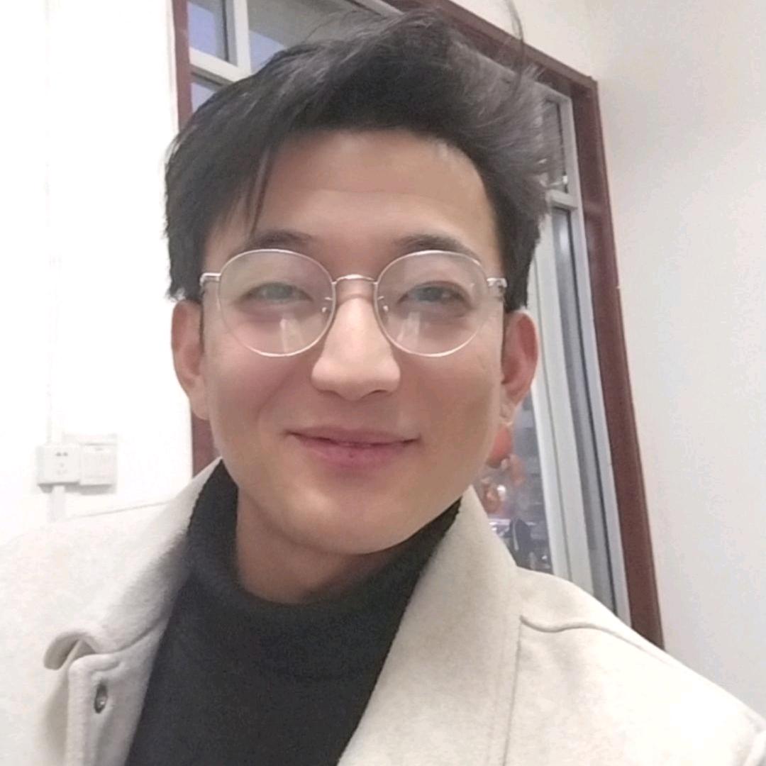 逗号阿霖