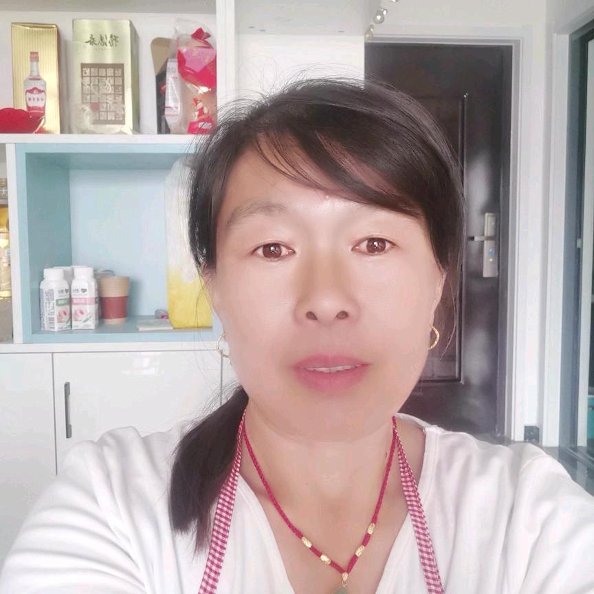 修改衣服，服装加工订制。所有针线活。