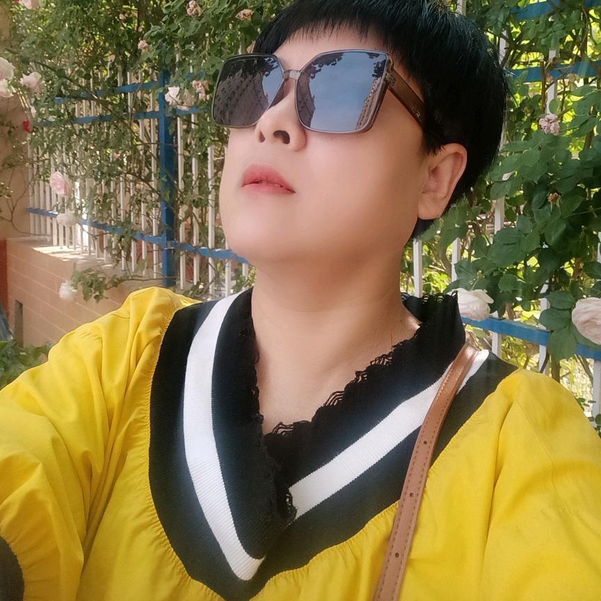 爱唱歌的坤儿姐
